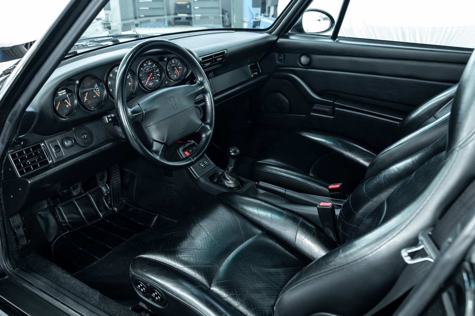 Fahrzeugabbildung Porsche 993 911 Carrera Coupé