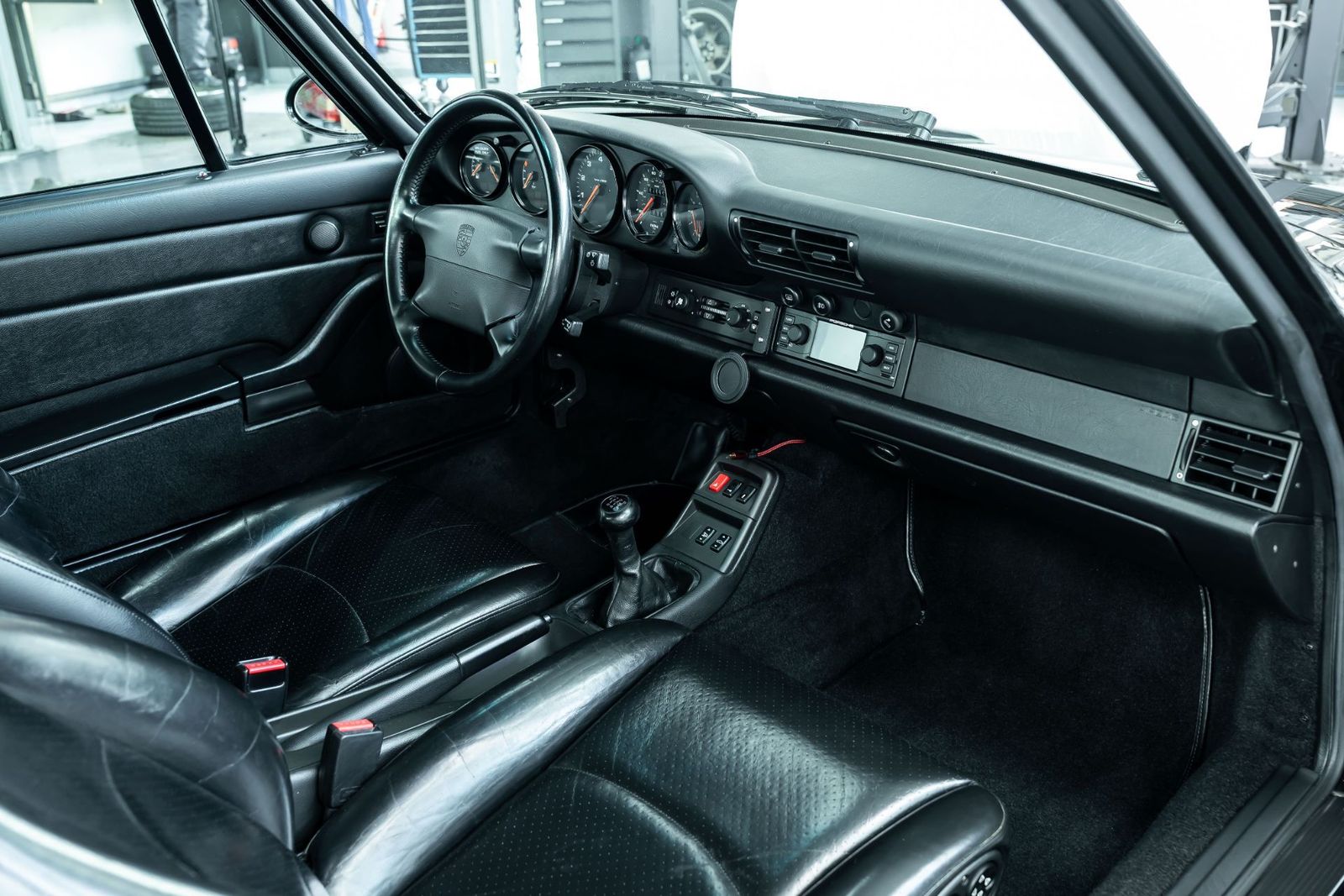 Fahrzeugabbildung Porsche 993 911 Carrera Coupé