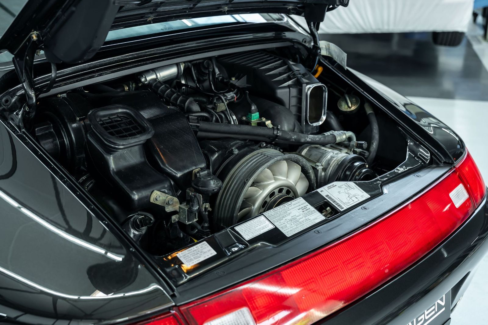 Fahrzeugabbildung Porsche 993 911 Carrera Coupé