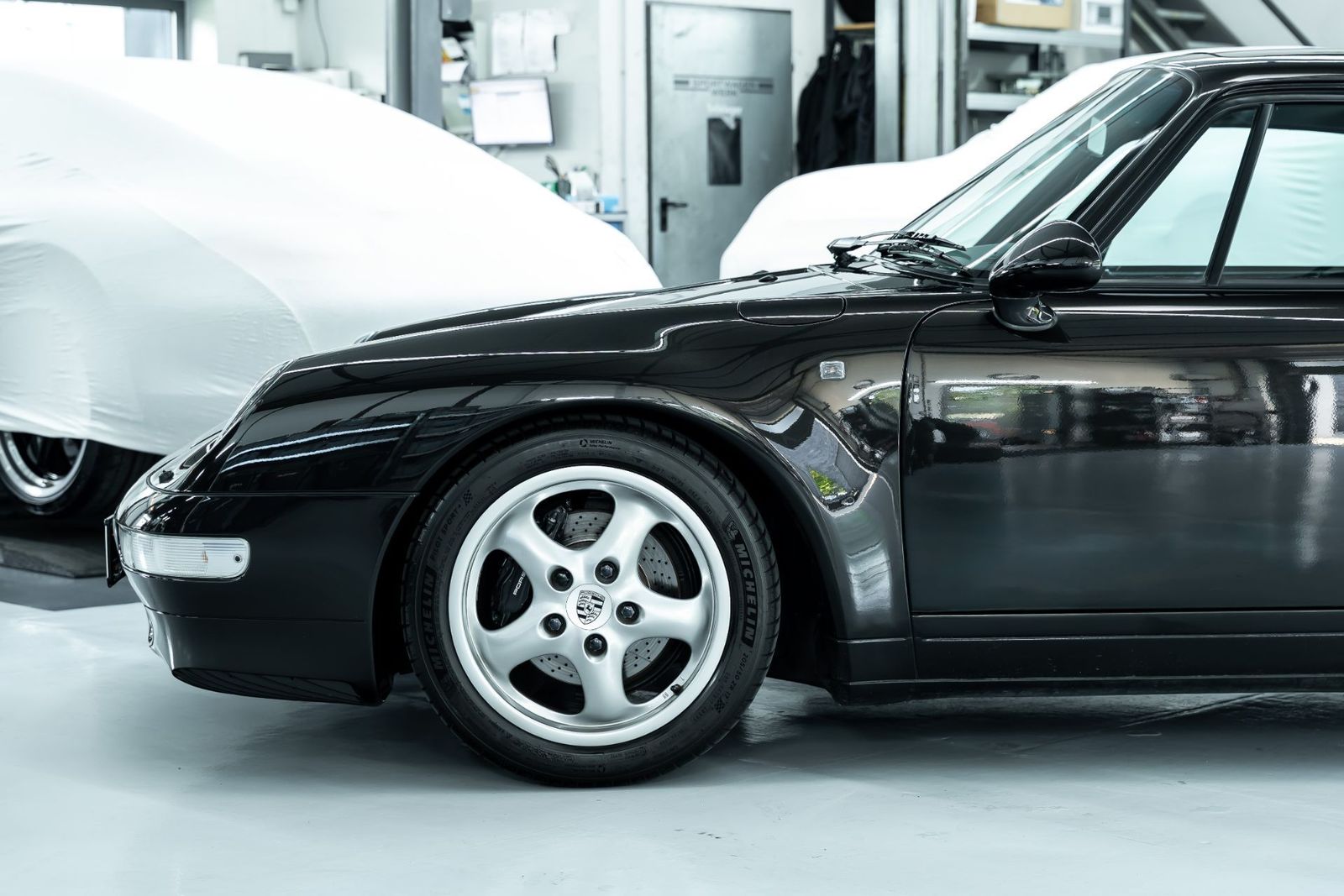 Fahrzeugabbildung Porsche 993 911 Carrera Coupé