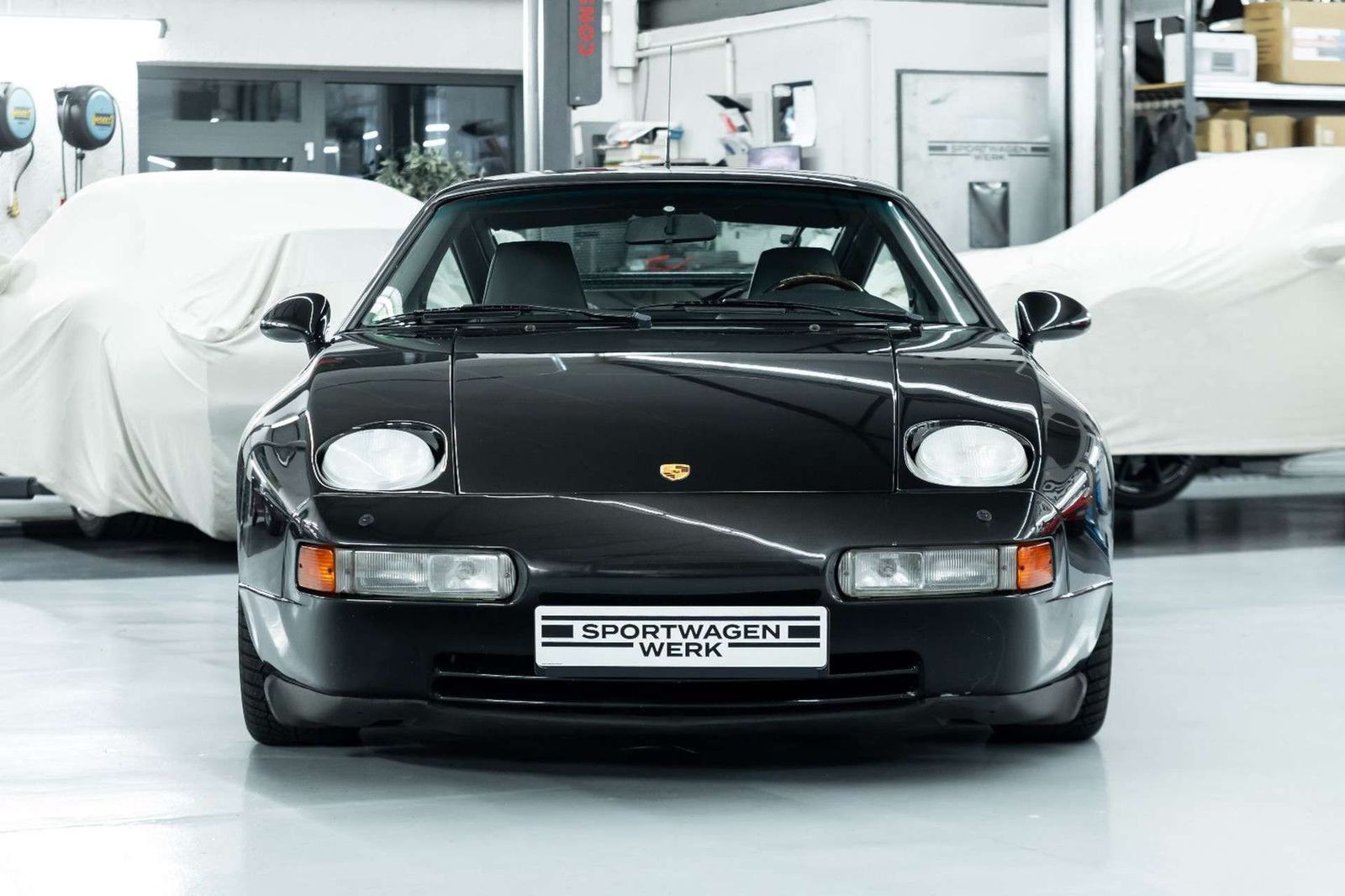 Fahrzeugabbildung Porsche 928 GTS I Holz I Raff-Leder I 3. Hd I BRD