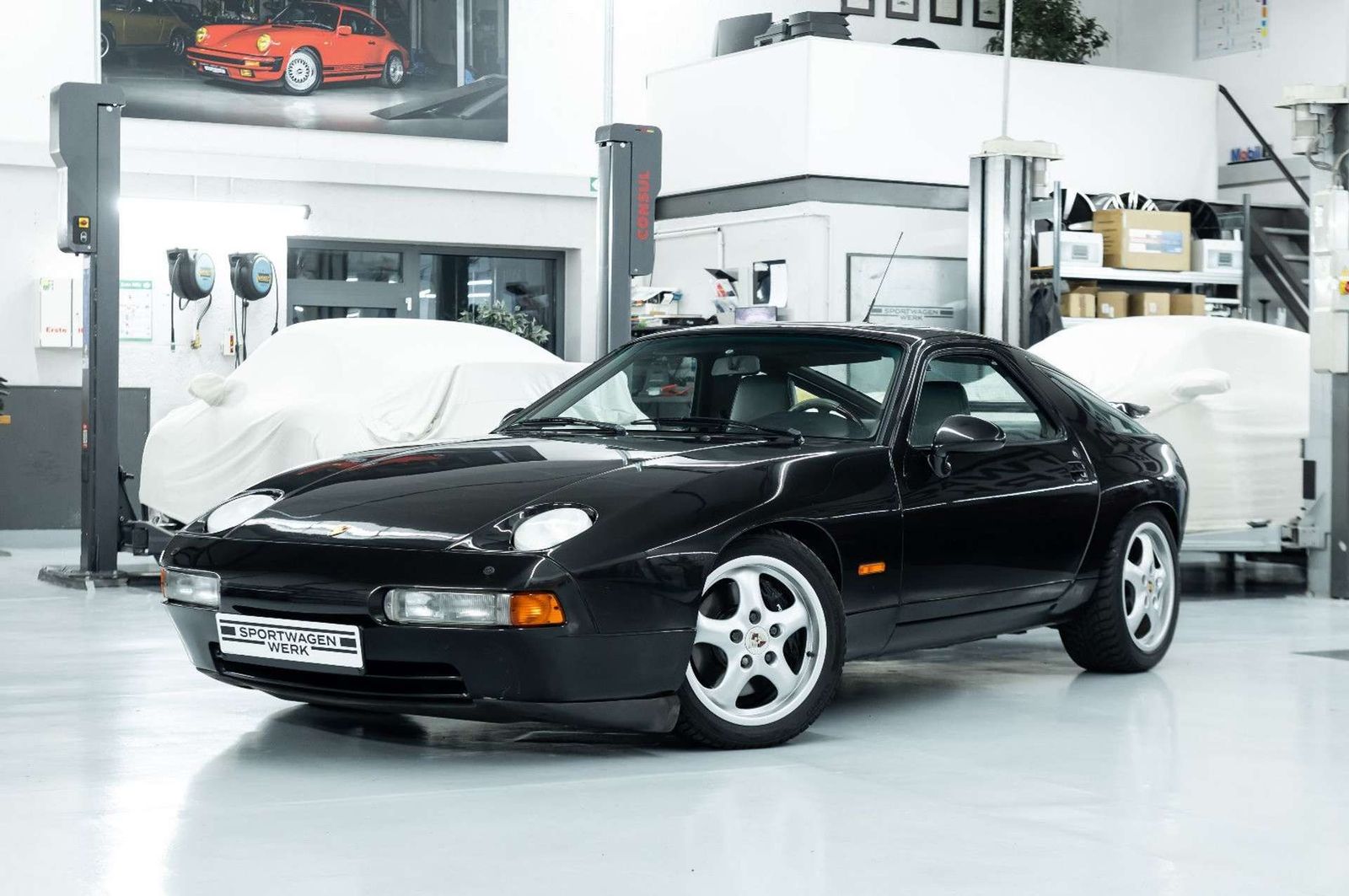 Fahrzeugabbildung Porsche 928 GTS I Holz I Raff-Leder I 3. Hd I BRD