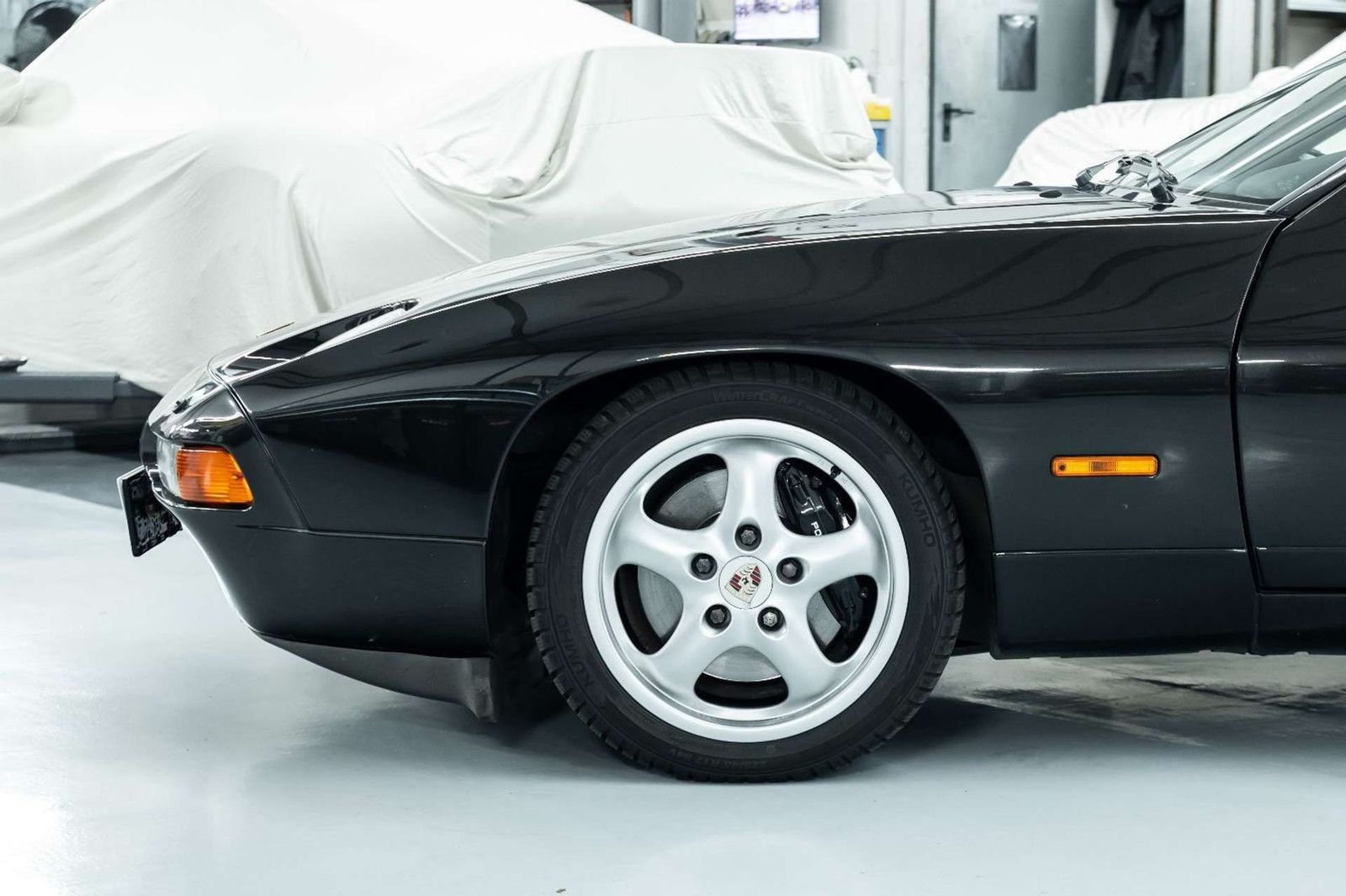 Fahrzeugabbildung Porsche 928 GTS I Holz I Raff-Leder I 3. Hd I BRD