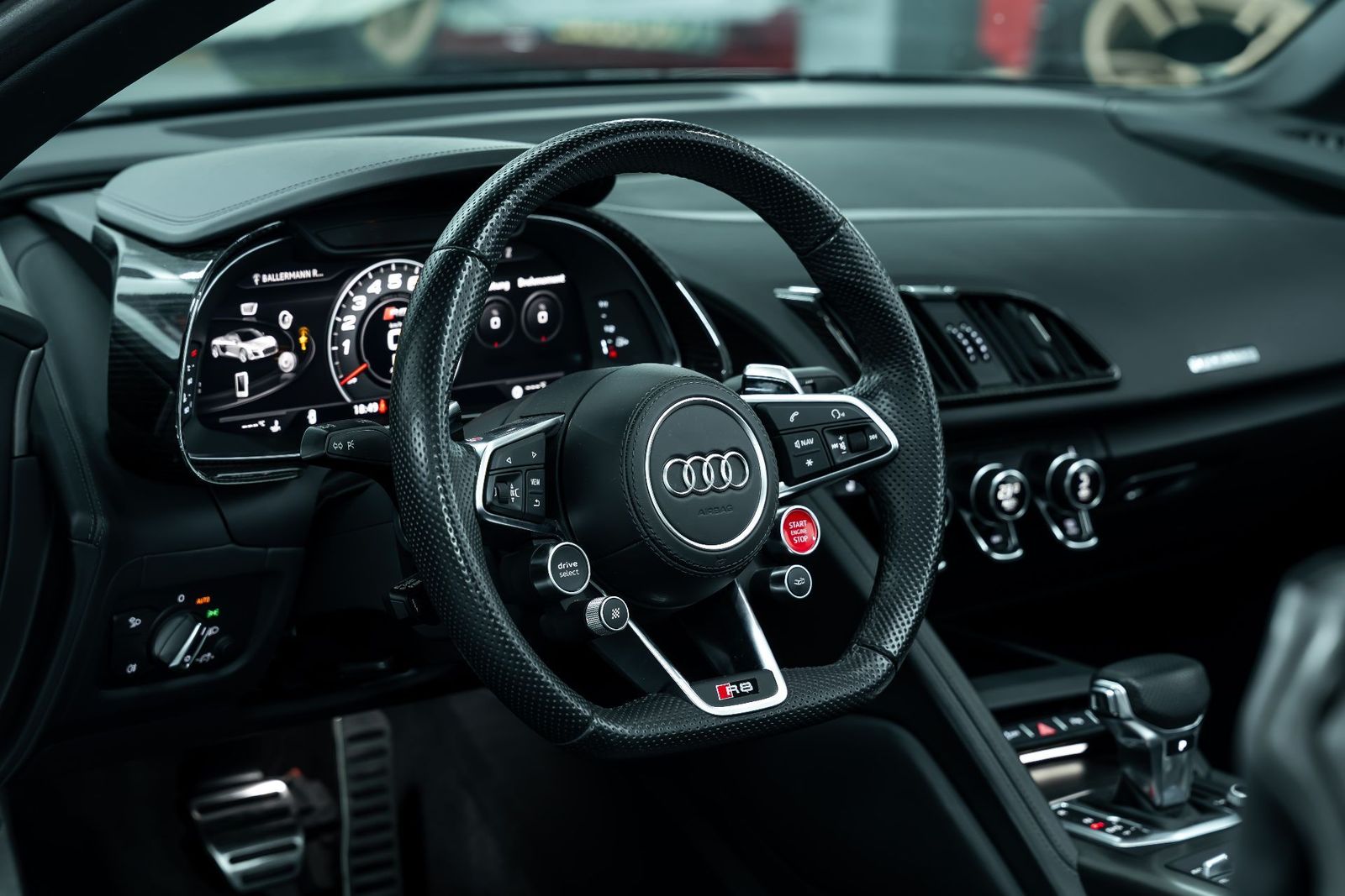 Fahrzeugabbildung Audi R8 5.2 FSI Quattro