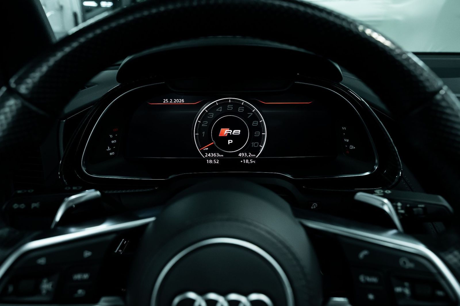 Fahrzeugabbildung Audi R8 5.2 FSI Quattro