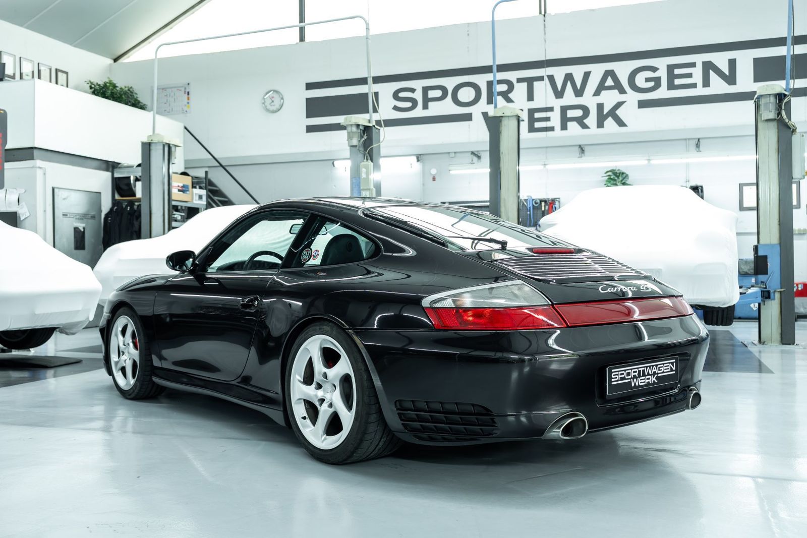 Fahrzeugabbildung Porsche 996 911 Carrera 4 S Coupe