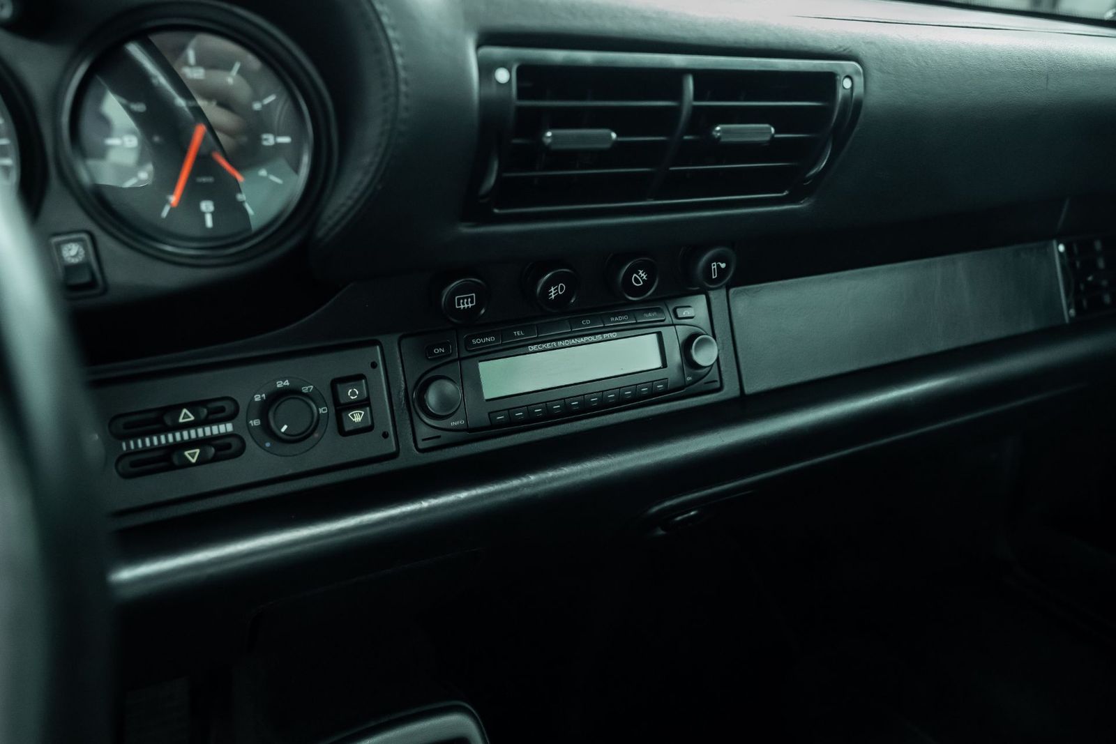 Fahrzeugabbildung Porsche 911 Carrera Coupé Tiptronic